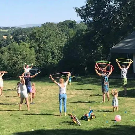 Mobil-home 5 Pers Avec Terrasse à - Api-1-52-620 * Argences-en-Aubrac